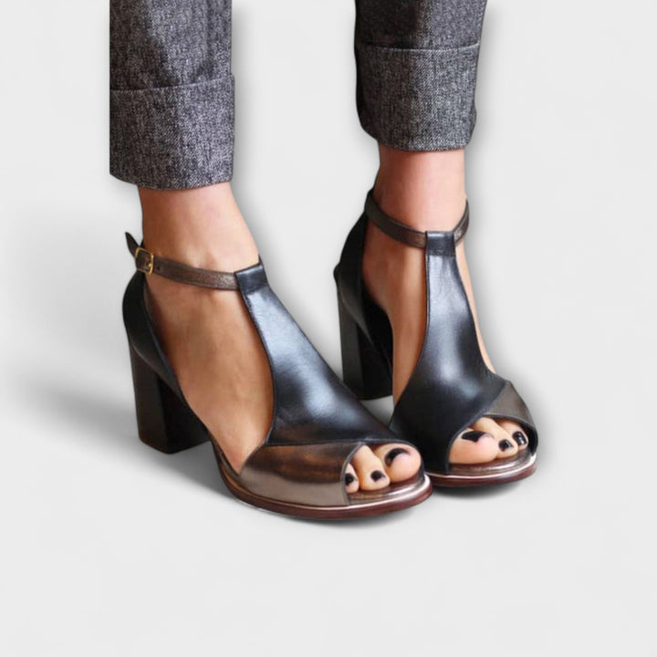 Karolína Sofistikované Pravokožené Sandály Na Podpatku